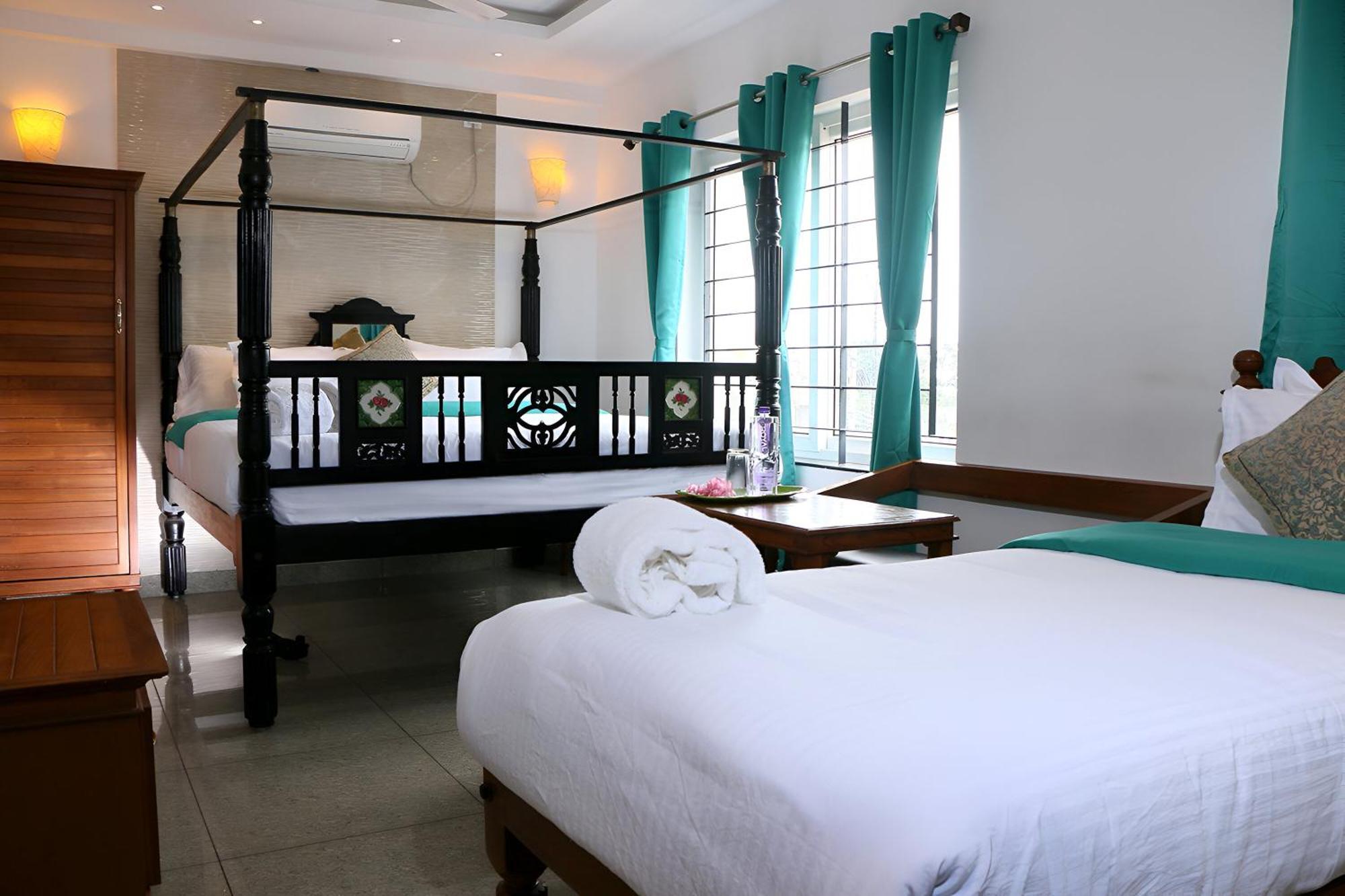 Le Holiday Inn Pondicherry Exterior photo